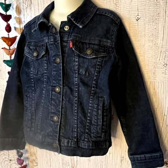 LEVI'S KIDS CLASSIC DENIM TRUCKERS JACKET SIZE 6 5-6 YEARS BOYS OR GIRLS - Picture 4 of 7